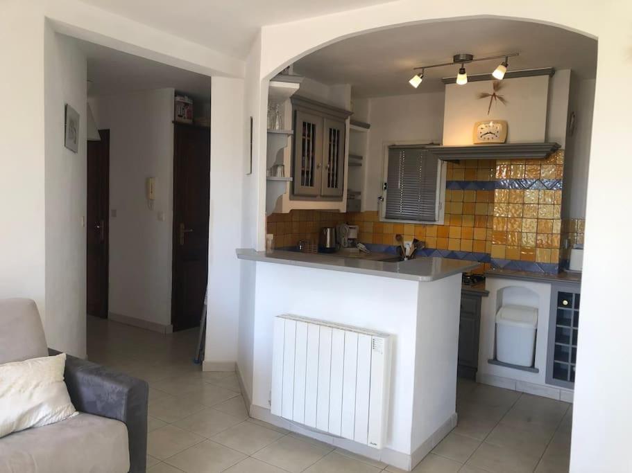 Appartement 60M2 - 2 Chambres A Une Minute Des Plages, Parking Prive Sausset-les-Pins Dış mekan fotoğraf